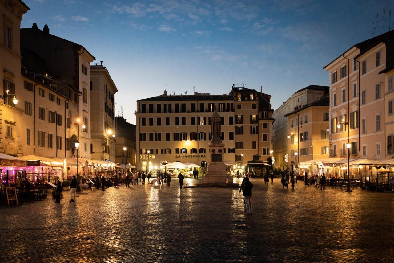 Romeathome Deluxe Campo Dei Fiori Apartment Rom